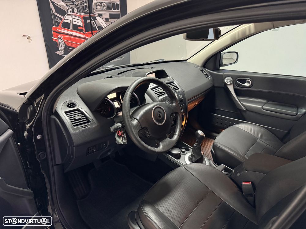 Renault Mégane Sport Tourer - 14