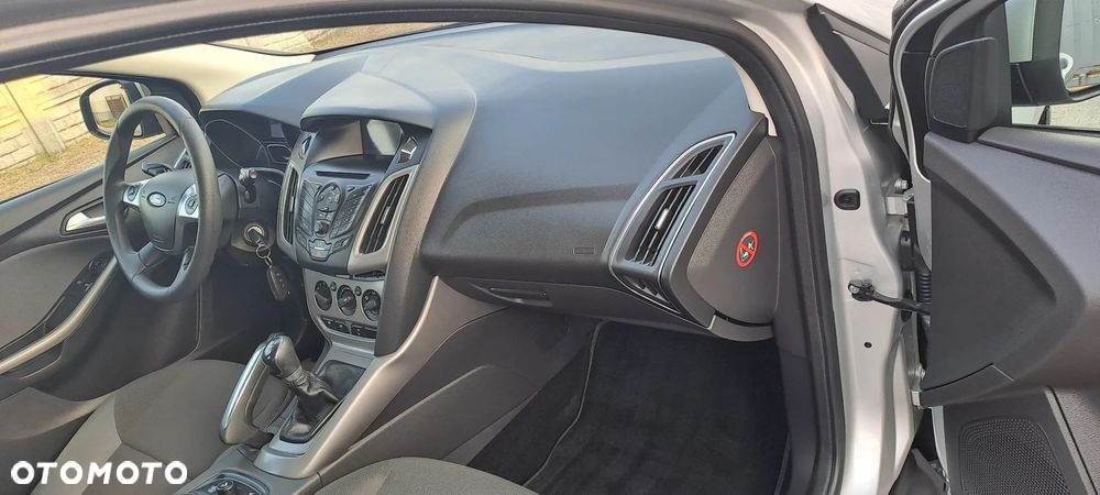Ford Focus 1.0 EcoBoost Start-Stopp-System TREND - 14