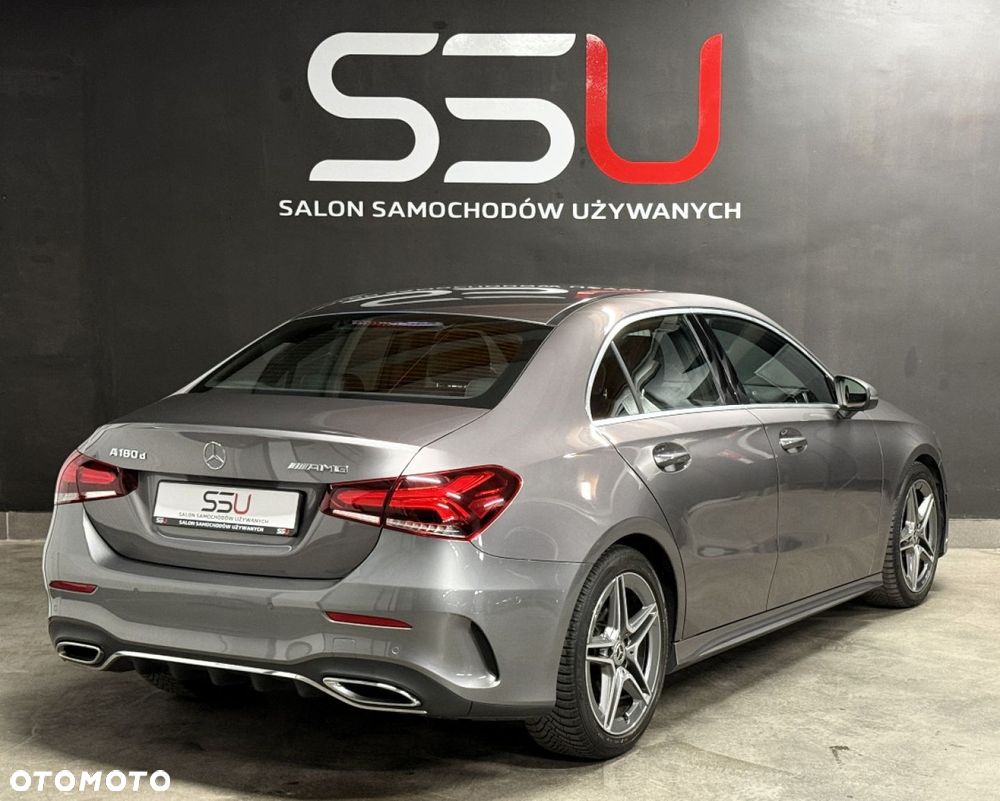 Mercedes-Benz Klasa A 180 d 8G-DCT Lim AMG Line Advanced - 11
