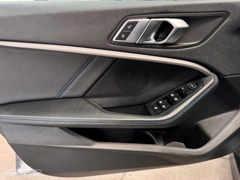 BMW 118 d Pack Desportivo M - 15