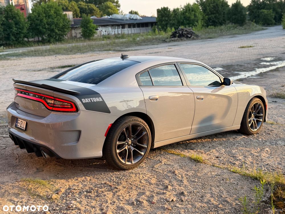 Dodge Charger 5.7 R/T Daytona - 9