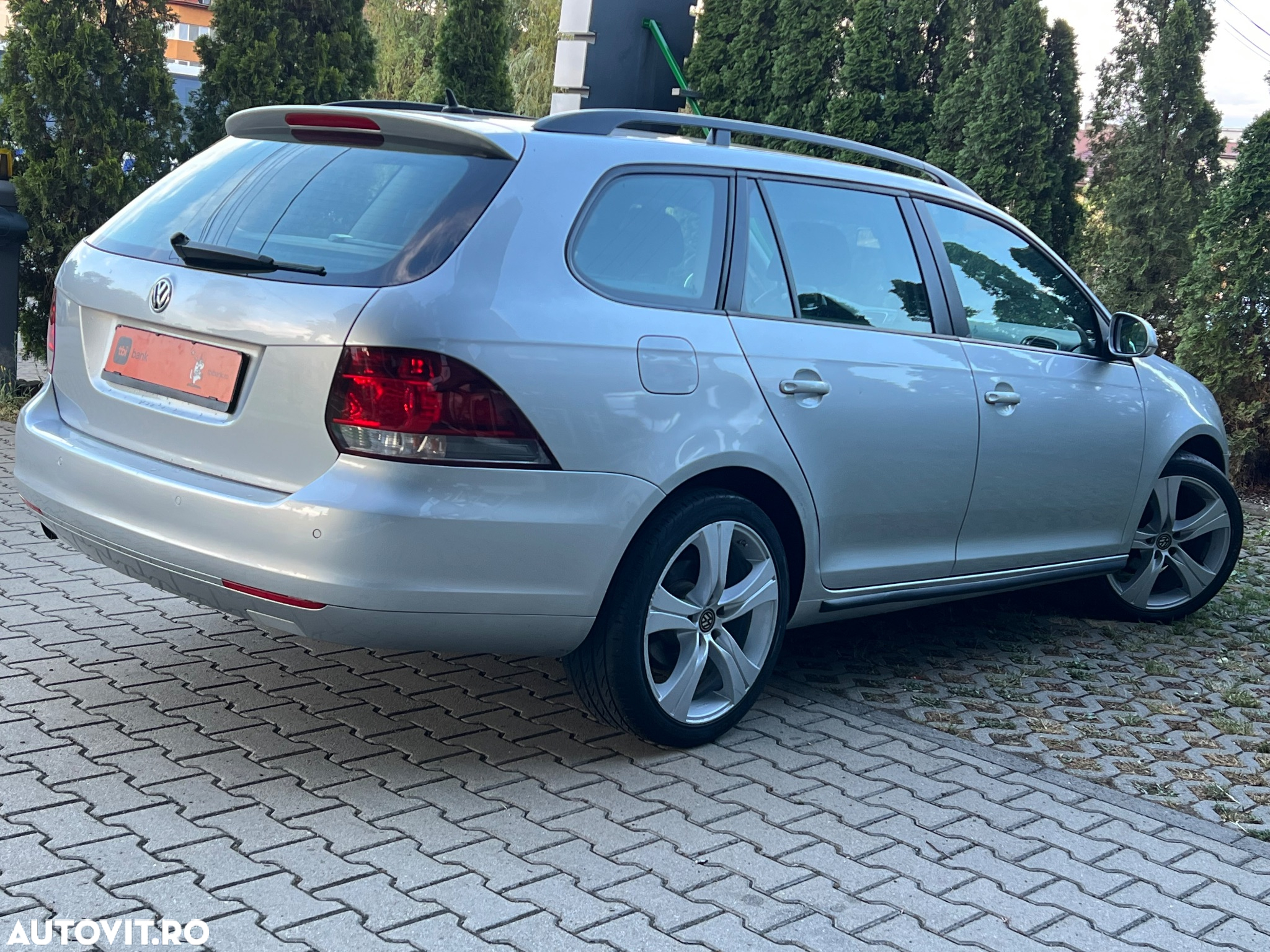 Volkswagen Golf 1.6 TDI 4Motion BlueMotion Technology Comfortline - 3