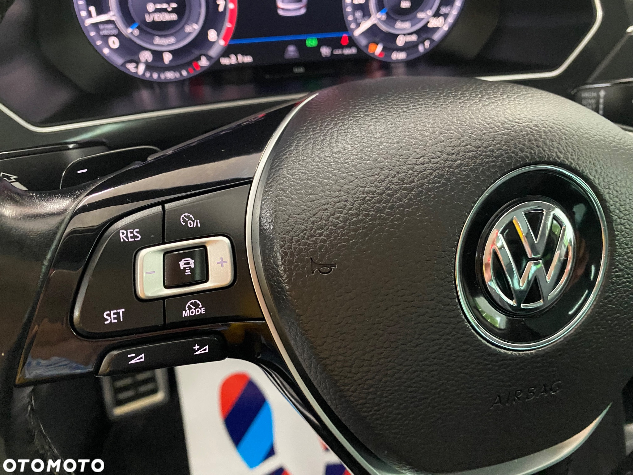 Volkswagen Tiguan 2.0 TSI 4Mot R-Style DSG - 16