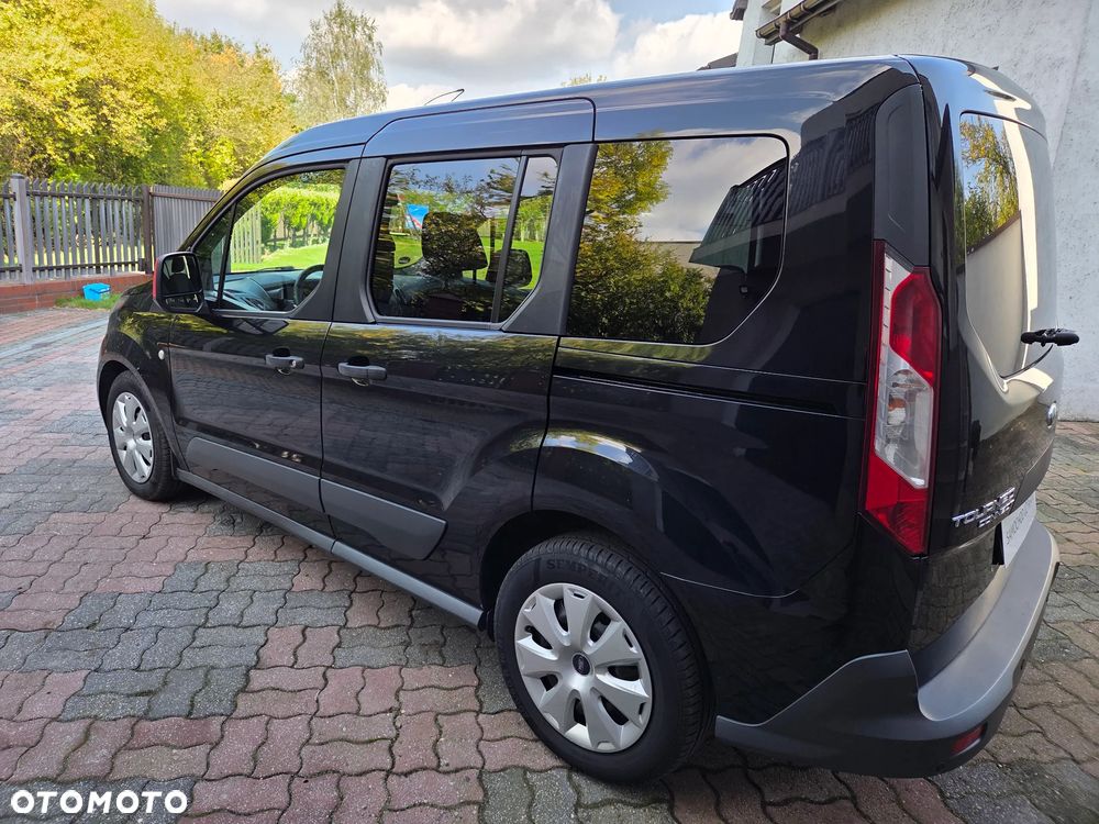 Ford Tourneo Connect - 13