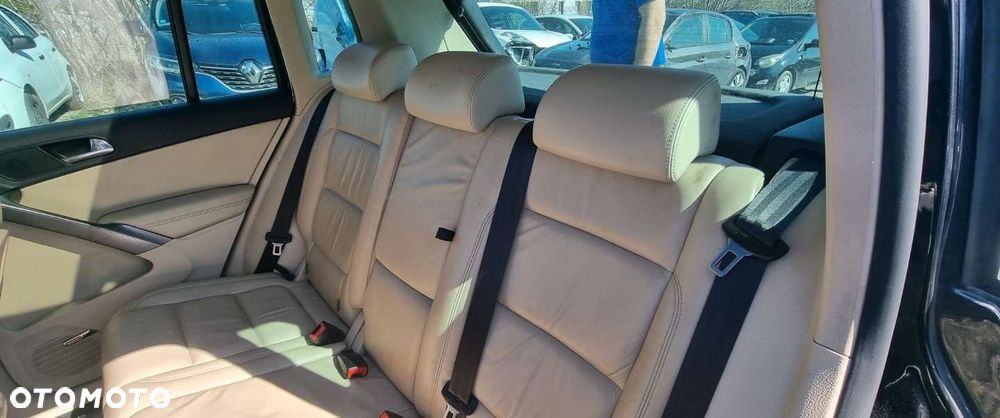 Volkswagen Tiguan - 8