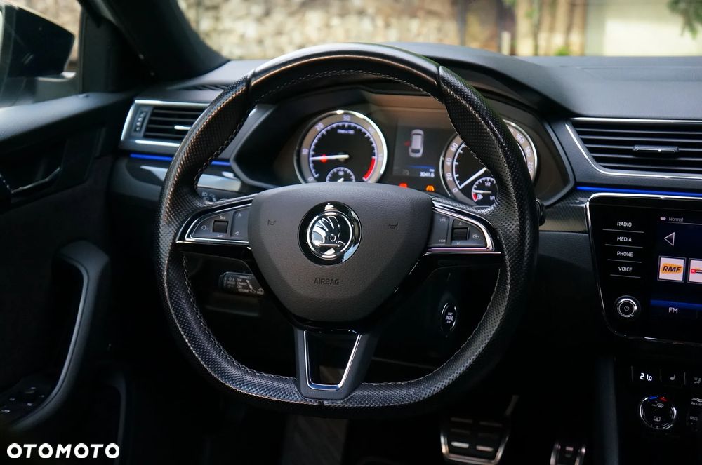 Skoda Superb 2.0 TDI 4x4 DSG SportLine - 24