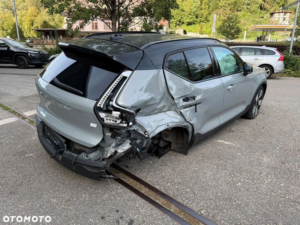 Volvo XC 40 - 3