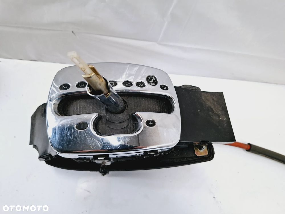 Lewarek Wybierak Biegów Skrzyni Automatycznej 3B0713111P VW Passat B5 - 3