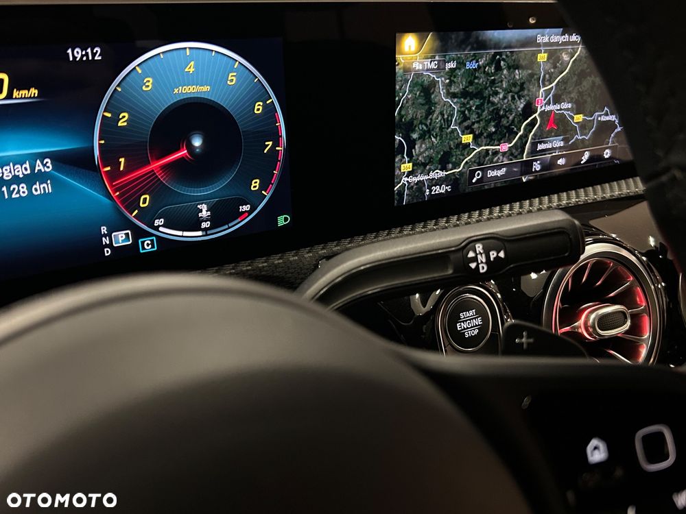 Mercedes-Benz Klasa A 220 4-Matic 7G-DCT - 19