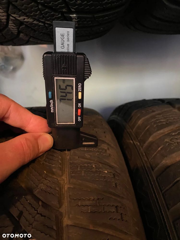 BMW Seria 3 318d - 12