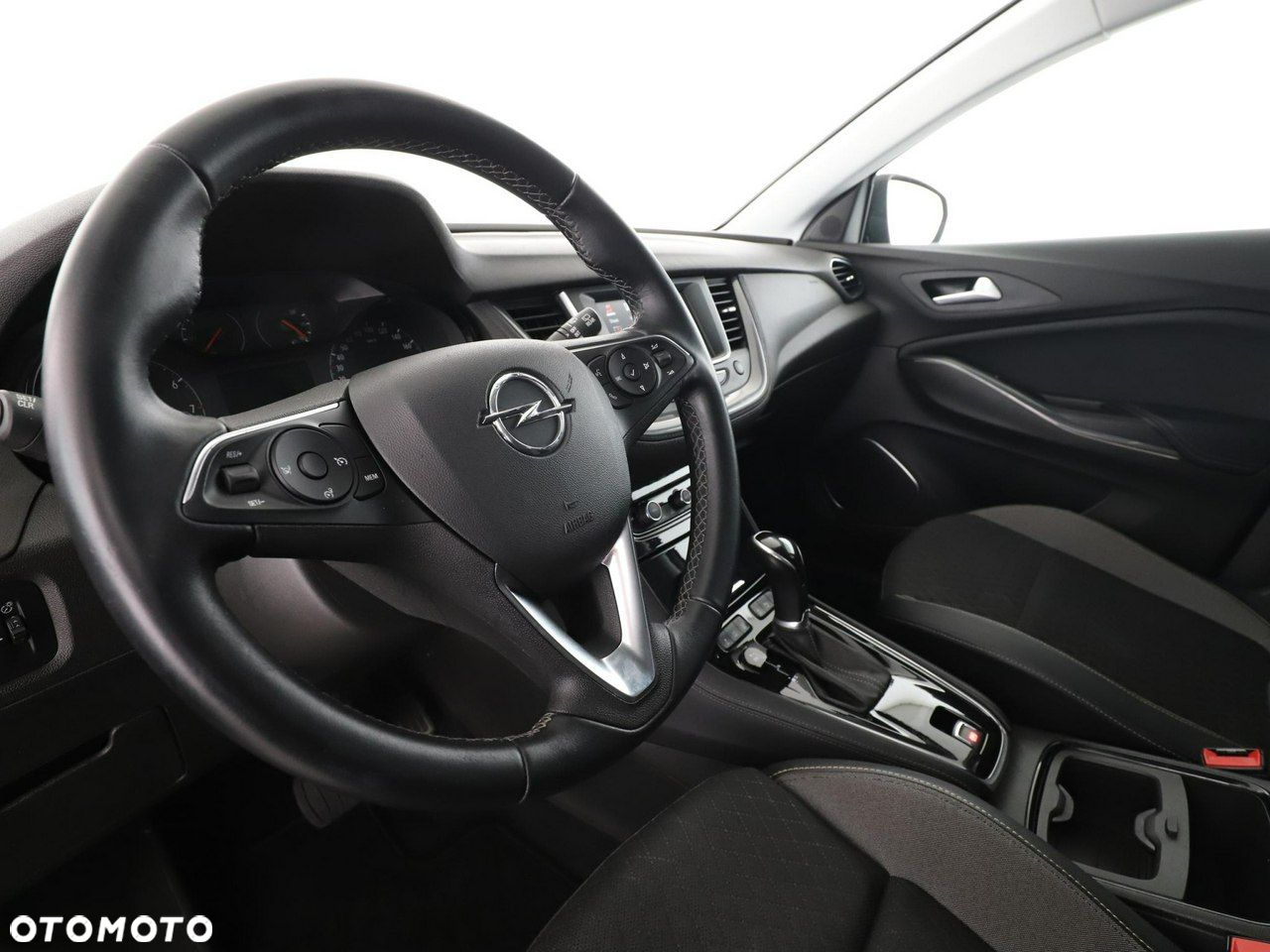 Opel Grandland X 1.2 T GPF Design Line S&S - 14