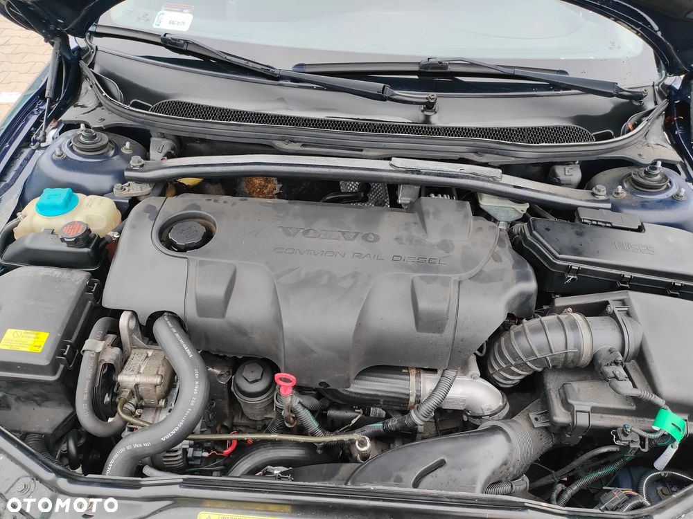 Volvo S60 2.4 D5 - 32