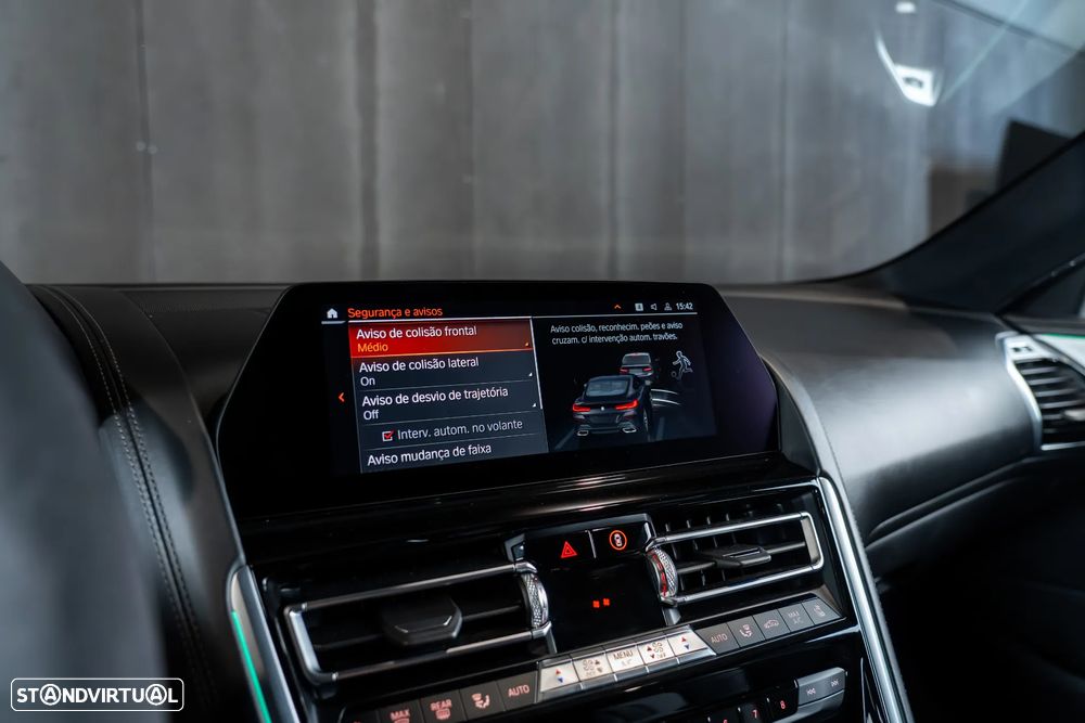 BMW M850i - 21