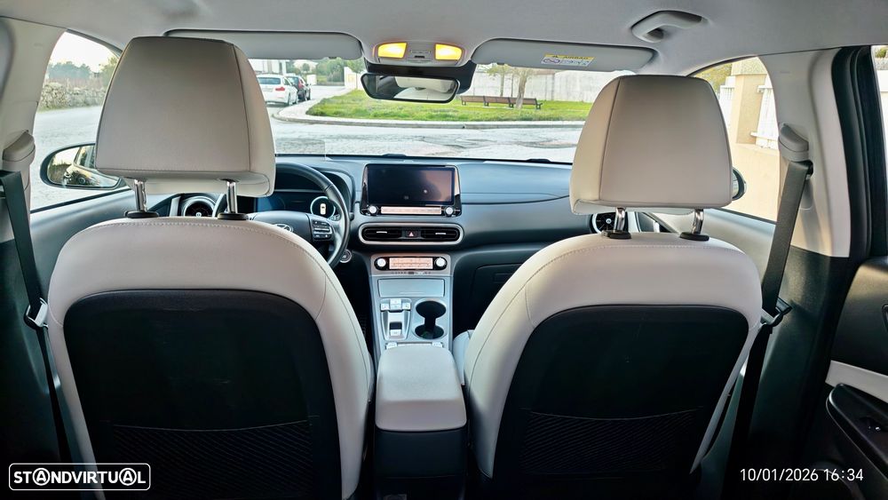 Hyundai Kauai 64 kWh Premium+P.Premium - 29