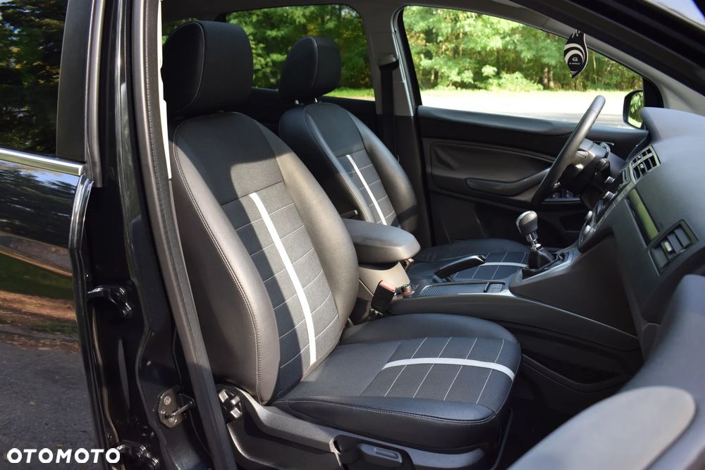 Ford Kuga - 21
