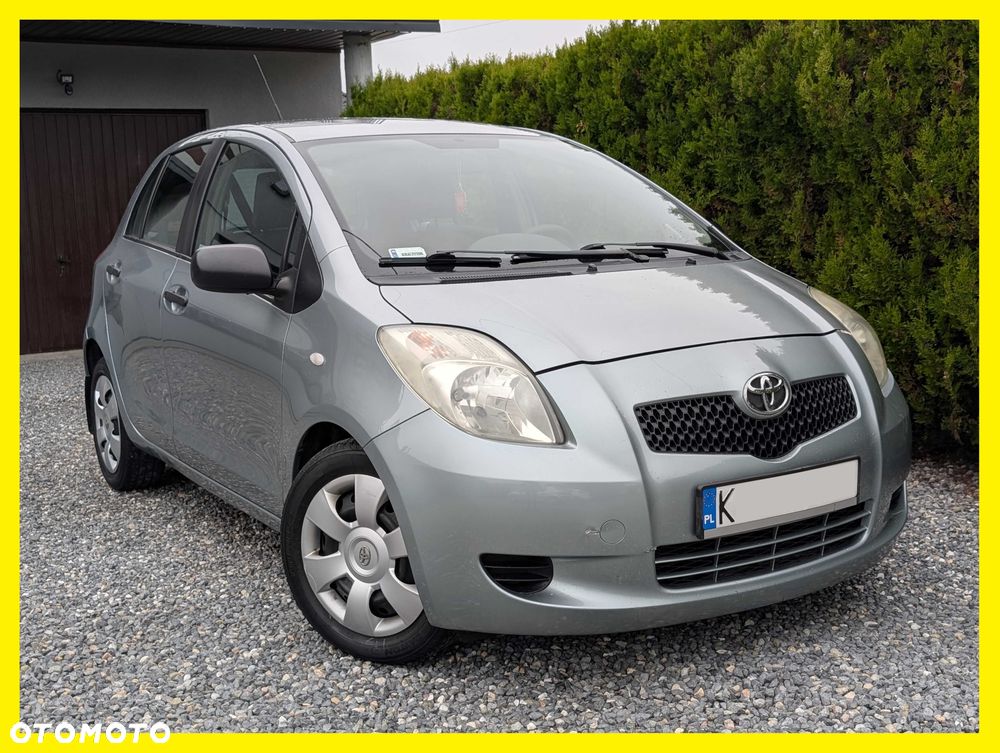 Toyota Yaris - 1
