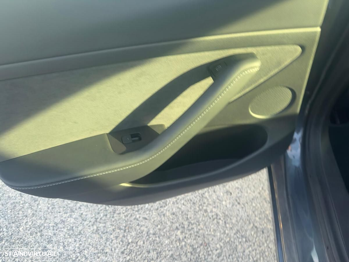 Tesla Model 3 Long Range AWD Dual Motor - 19