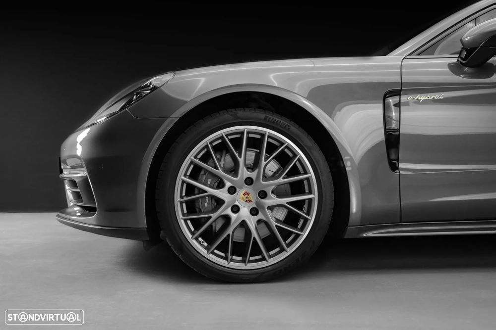 Porsche Panamera Sport Turismo 4 E-Hybrid - 8