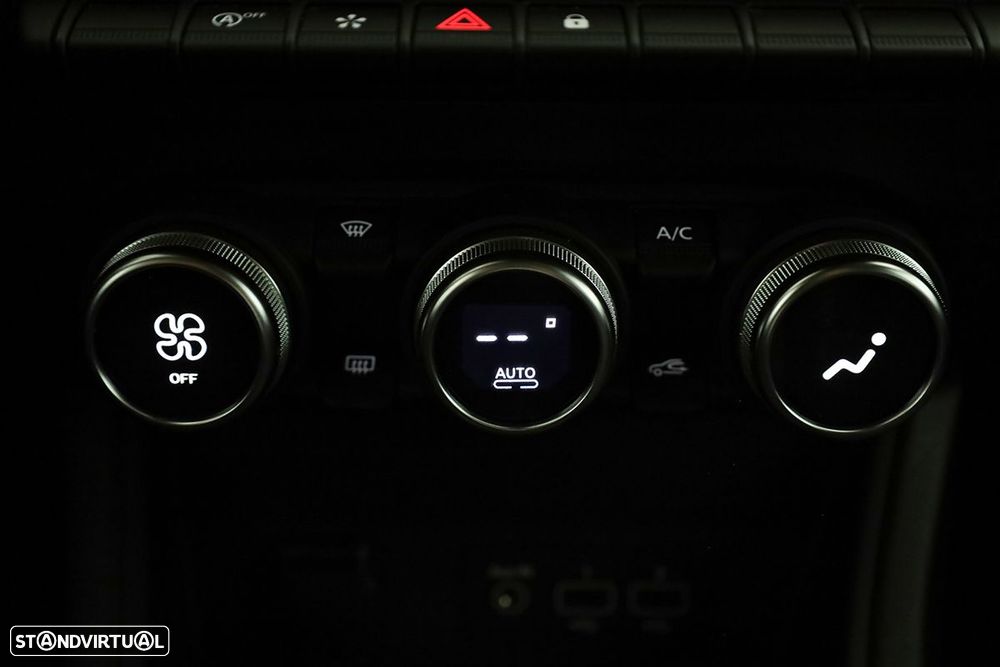 Renault Captur 1.0 TCe Techno Bi-Fuel - 13