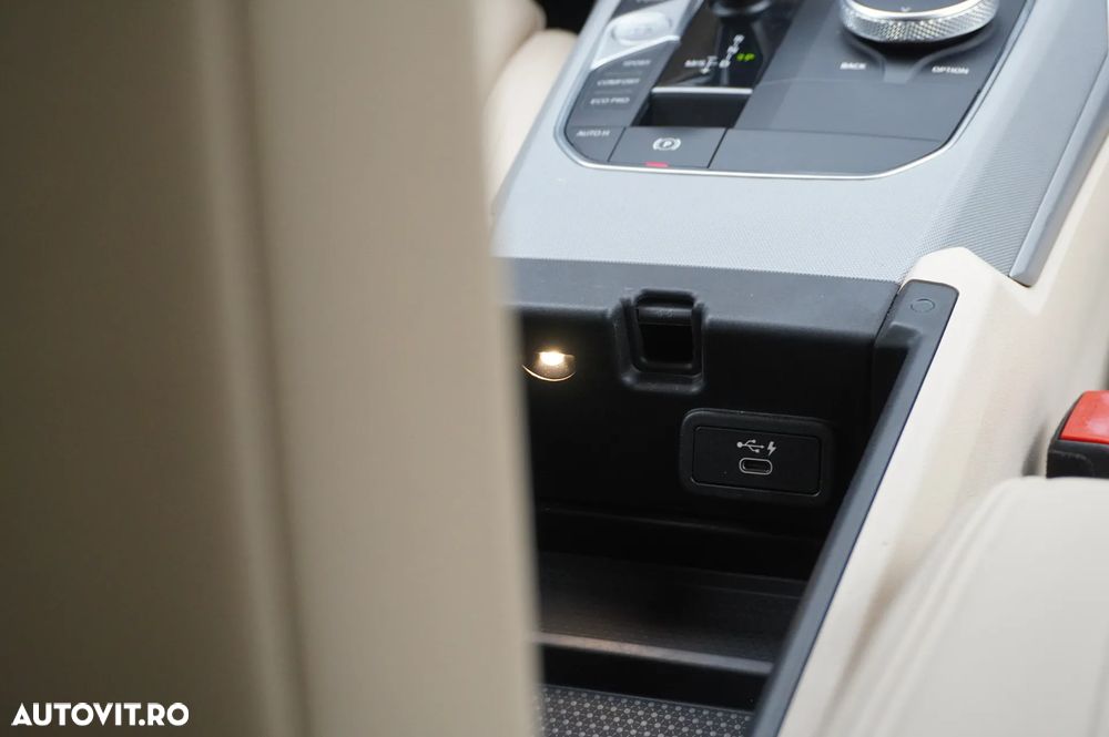 BMW Seria 3 318d Aut. Advantage - 23