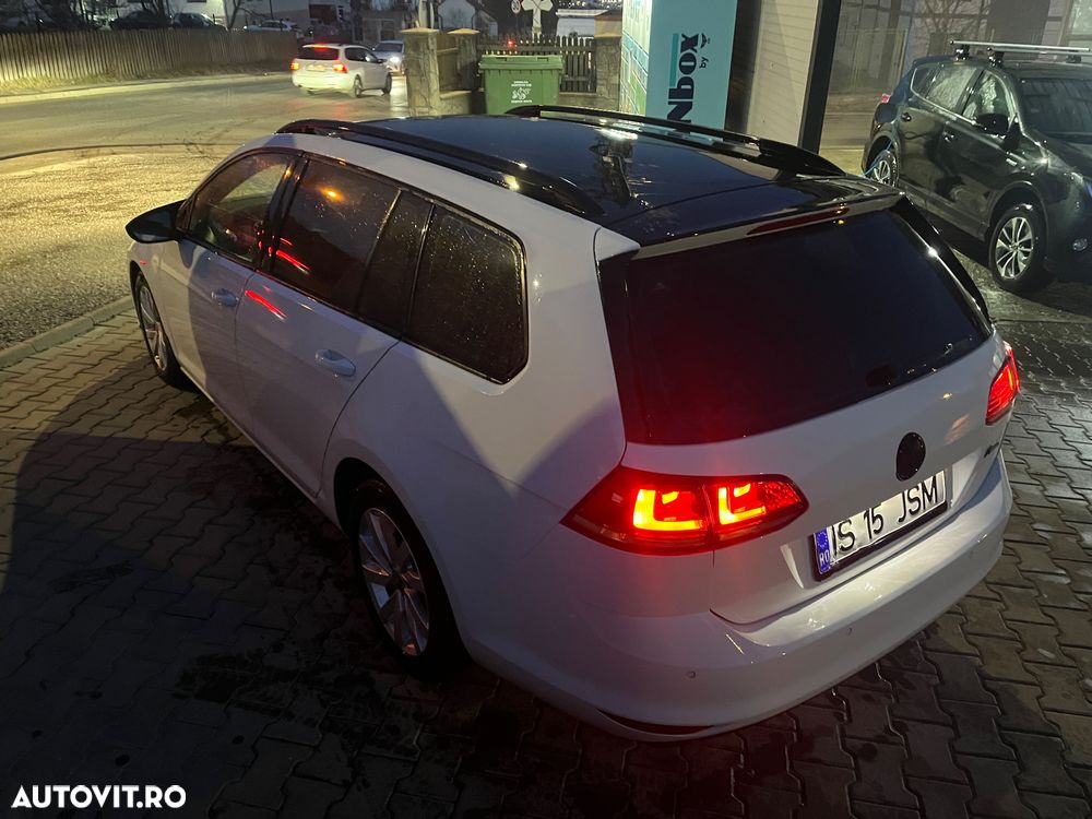 Volkswagen Golf - 2