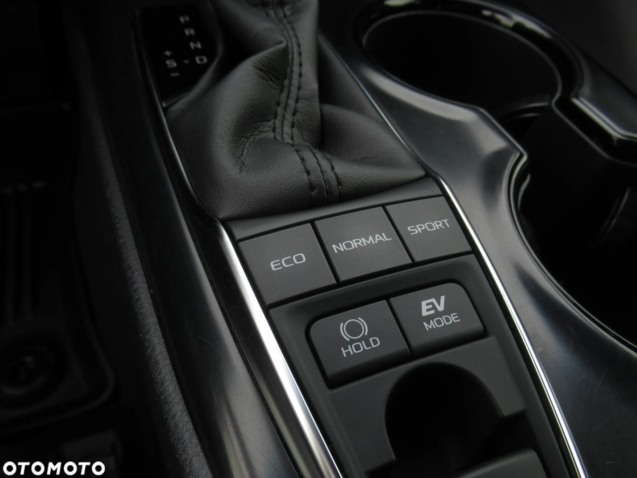 Toyota Camry 2.5 Hybrid Prestige CVT - 19