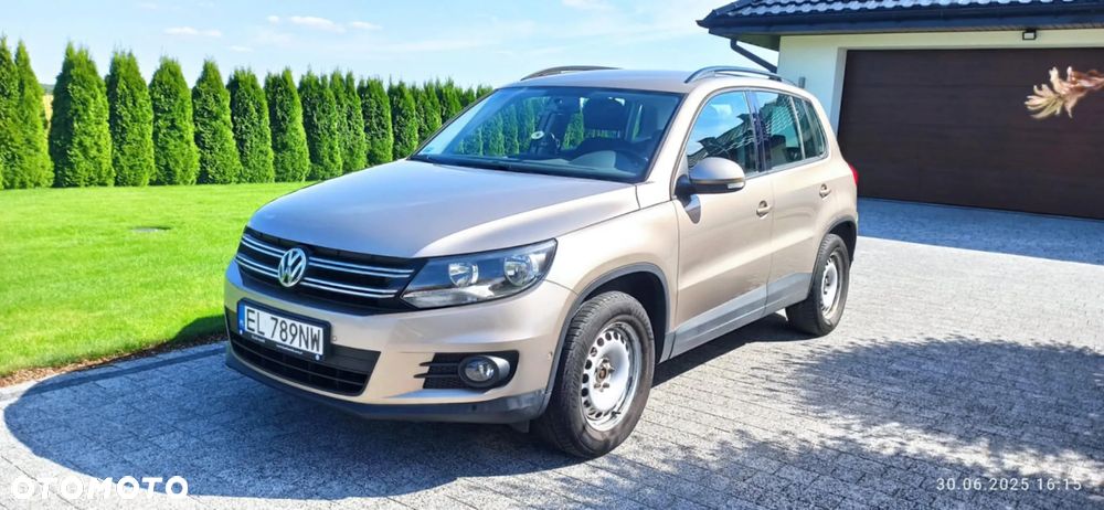 Volkswagen Tiguan - 1