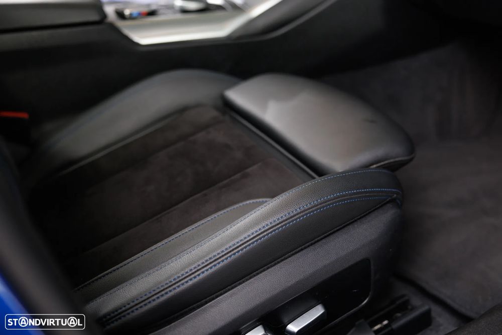 BMW 320 e Aut. M Sport - 35