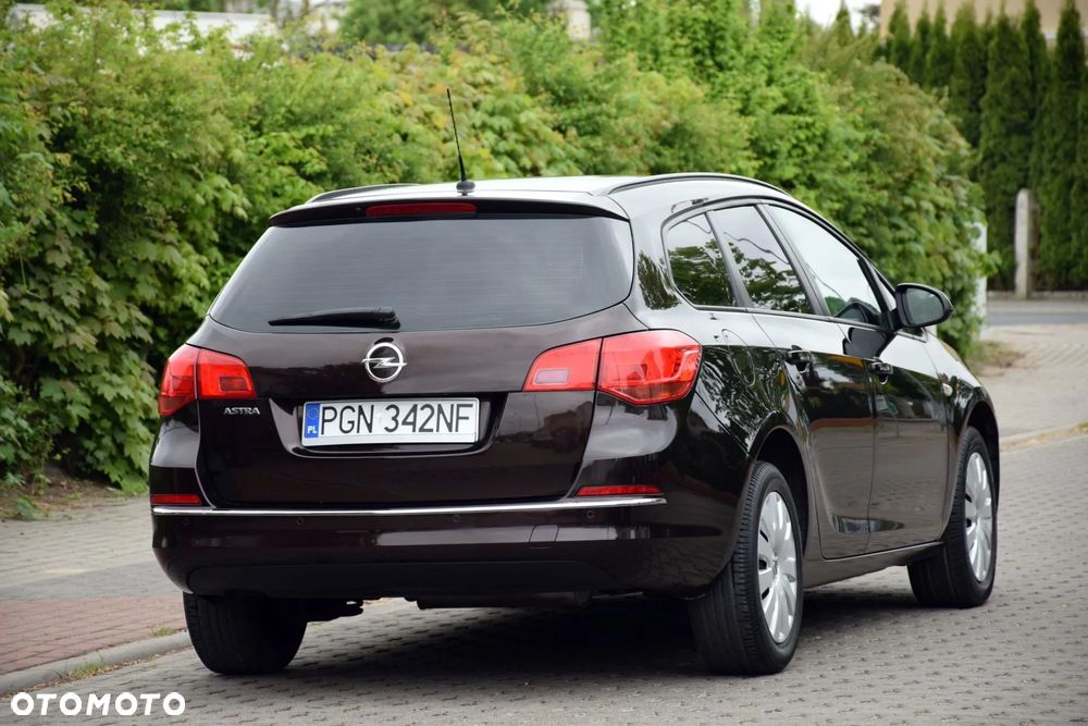 Opel Astra 1.6 Design Edition - 7