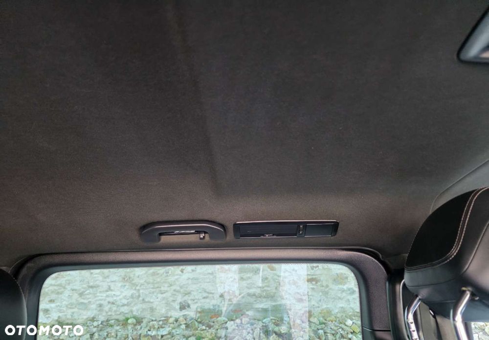 Mercedes-Benz Klasa V - 33