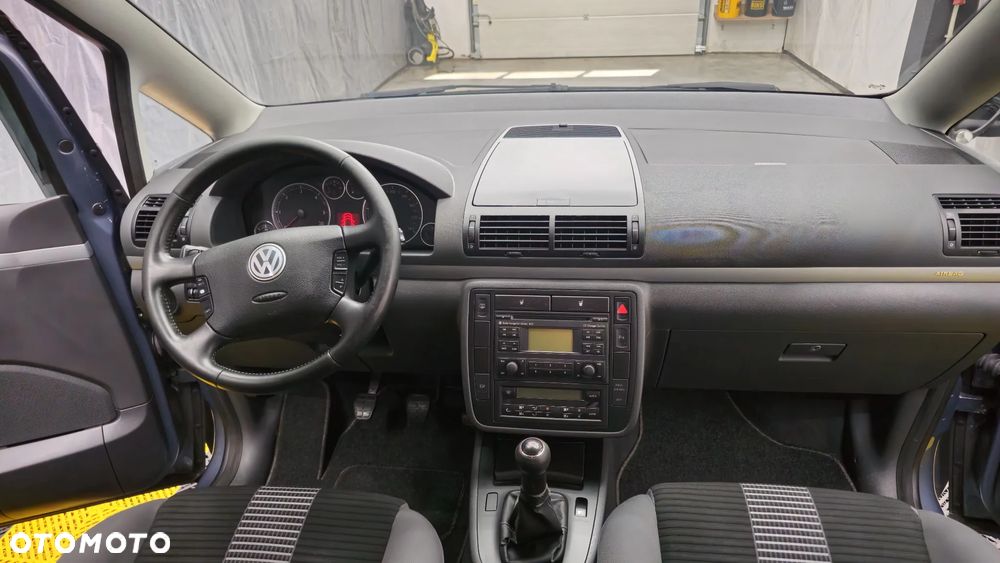 Volkswagen Sharan 1.9 TDI Comfortline - 5