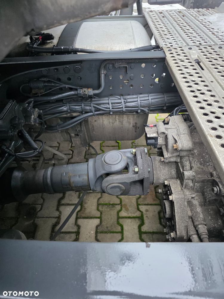 Mercedes-Benz ACTORS 1845 - 8