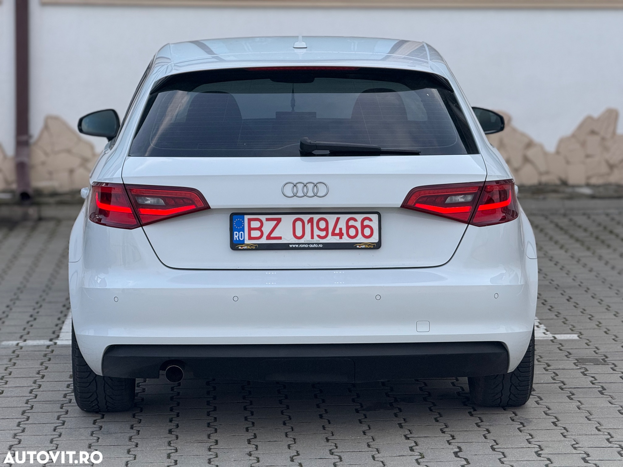 Audi A3 1.6 TDI Sportback (clean diesel) S tronic Attraction - 7