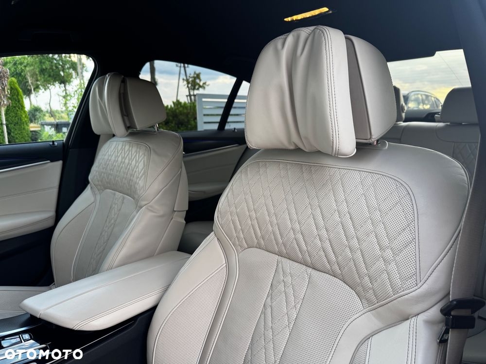 BMW Seria 5 520d xDrive MHEV M Sport sport - 15