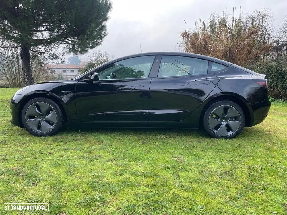 Tesla Model 3 - 31