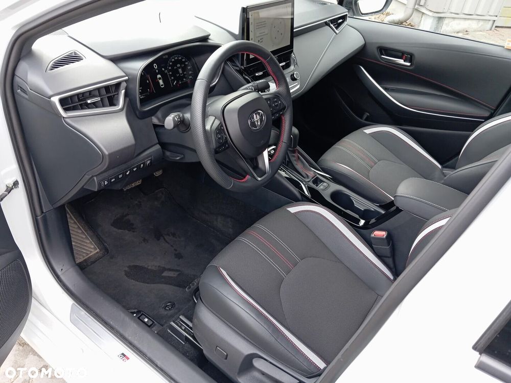 Toyota Corolla 1.8 Hybrid GR Sport Dynamic - 8