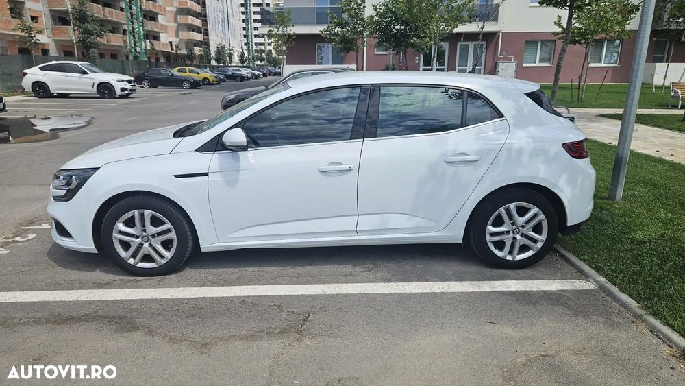 Renault Megane ENERGY dCi Zen - 4
