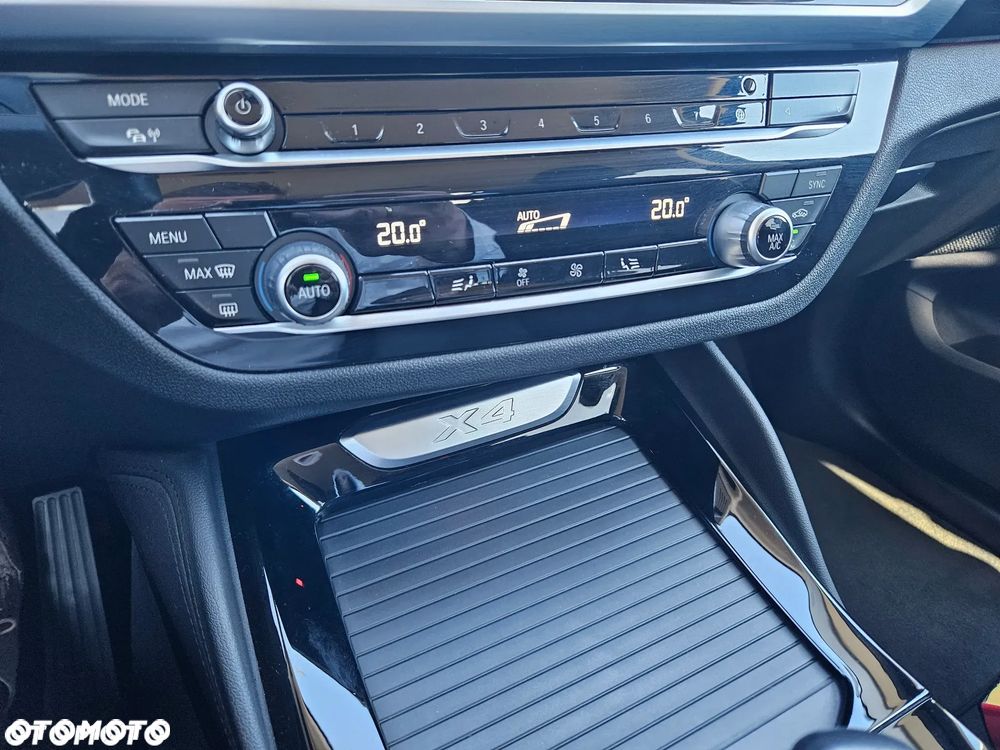 BMW X4 xDrive20i Advantage sport - 11