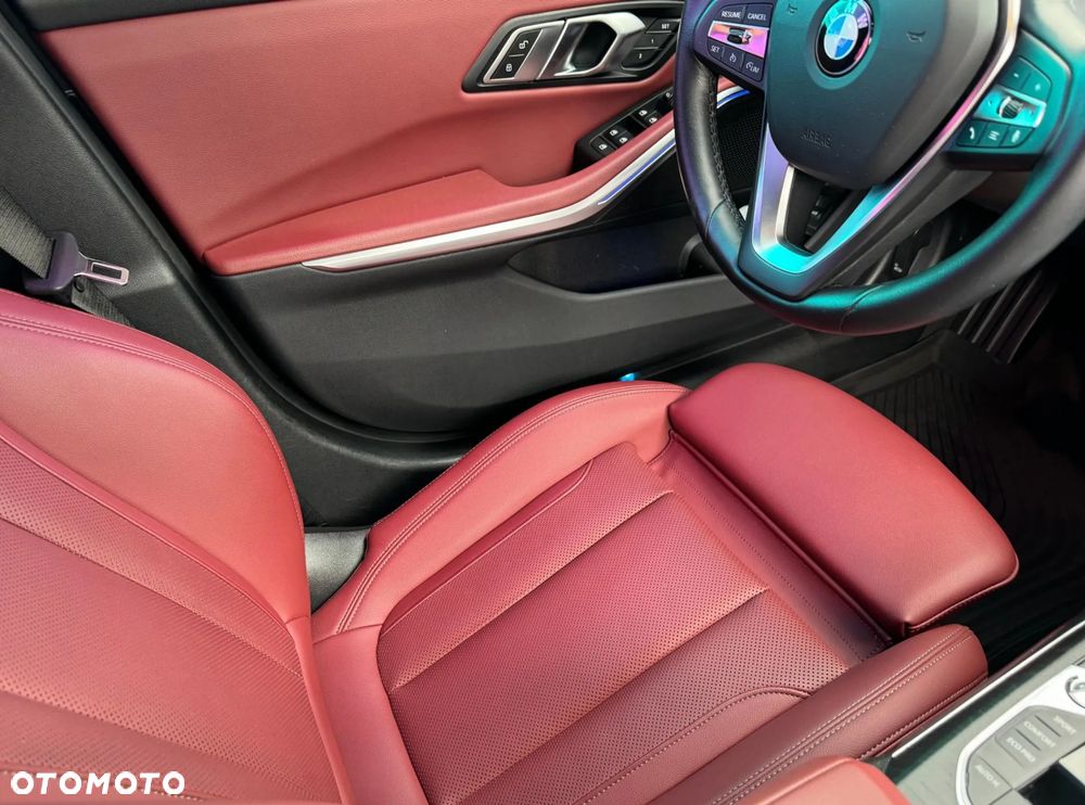 BMW Seria 3 - 18