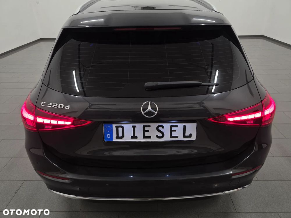 Mercedes-Benz Klasa C 220 d 9G-TRONIC - 37