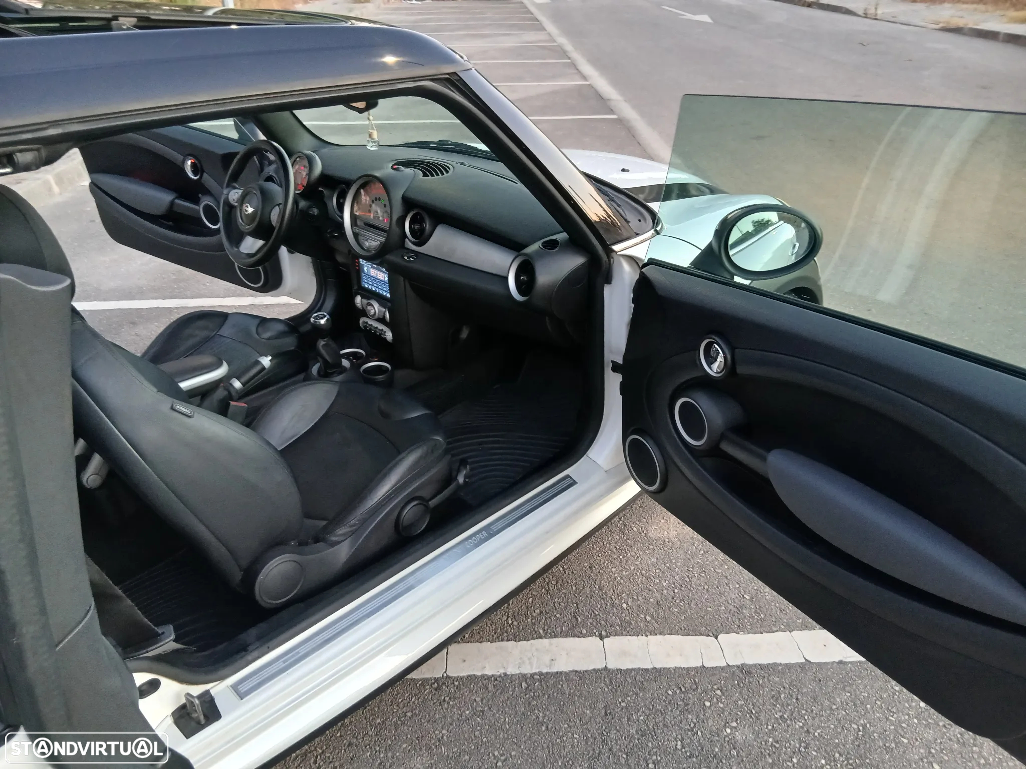 MINI Clubman Cooper D - 9