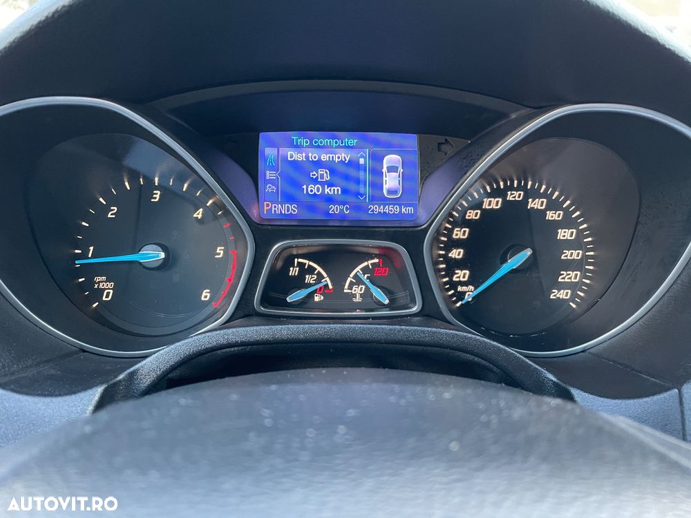 Ford Focus 2.0 TDCI DPF Powershift Titanium - 10