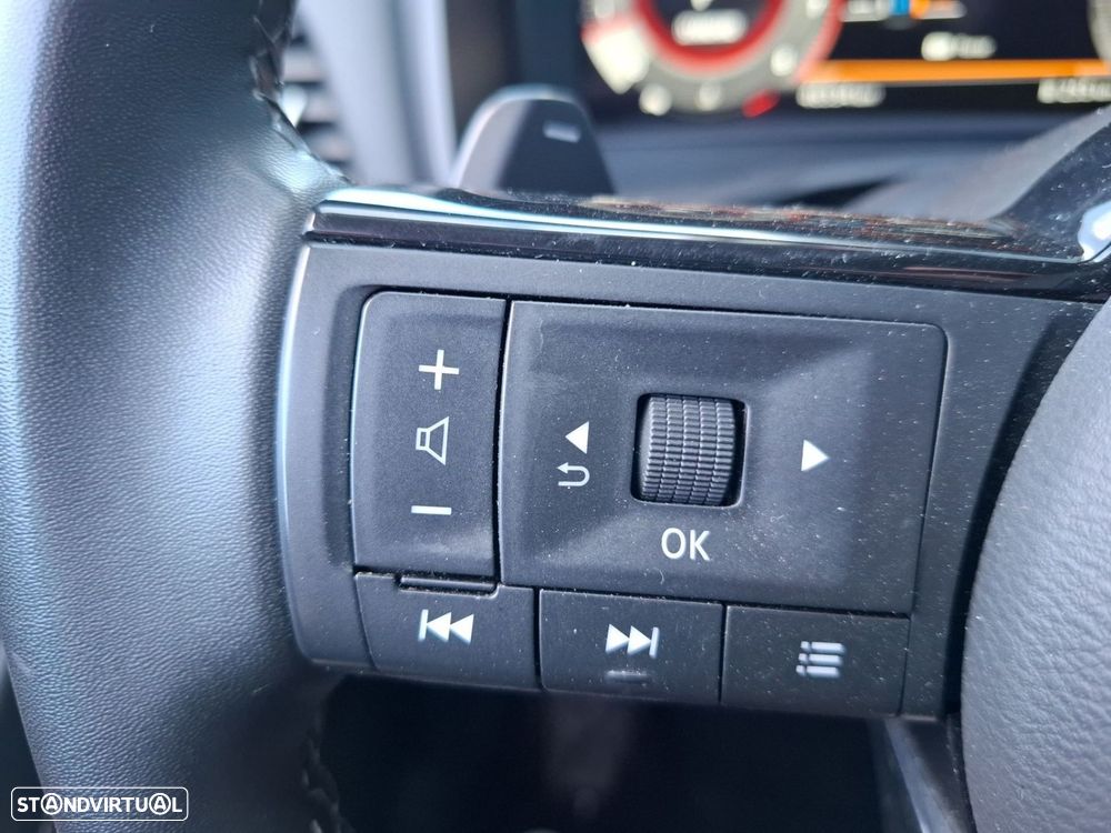 Nissan Qashqai 1.3 DIG-T N-Connecta LED+TT Xtronic - 19