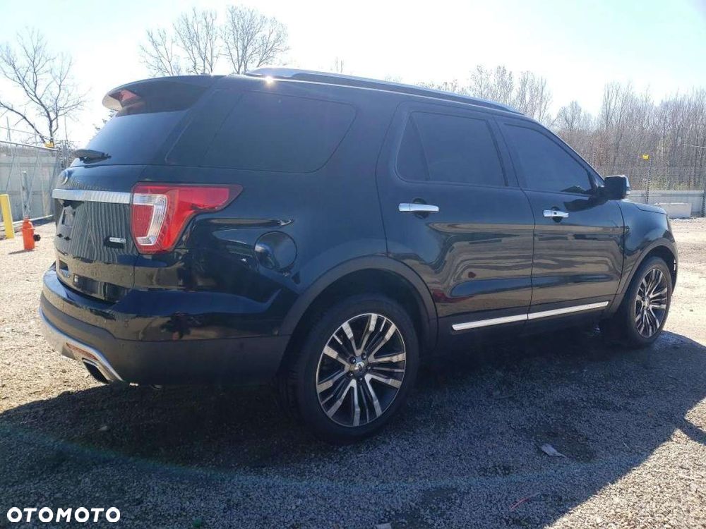 Ford Explorer - 5