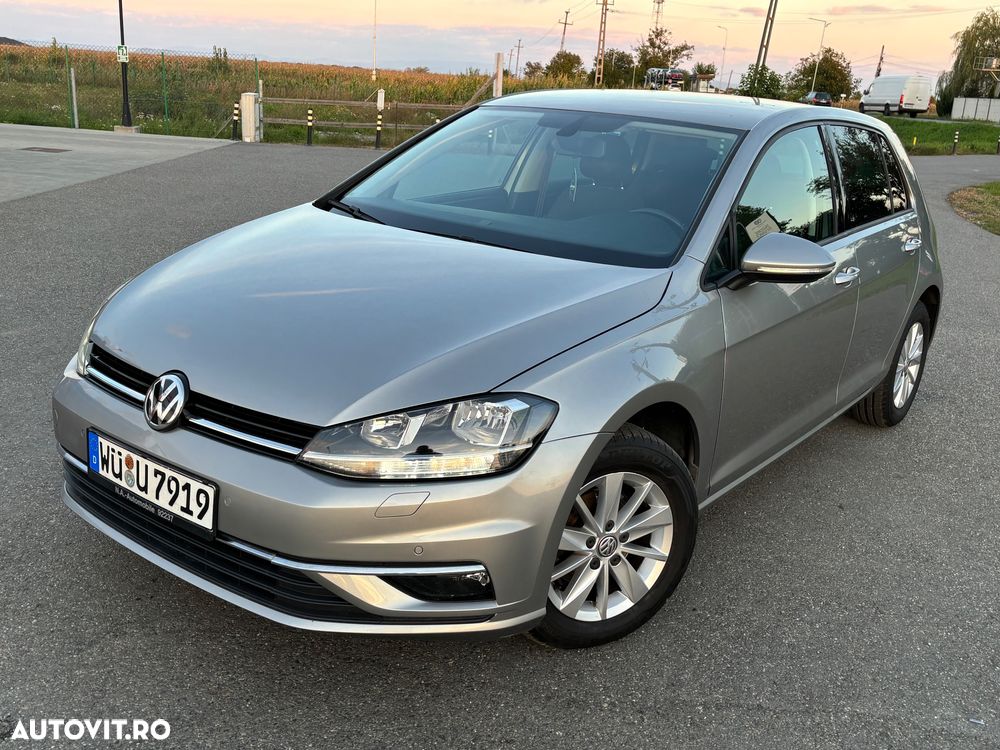 Volkswagen Golf 1.0 TSI Comfortline - 1
