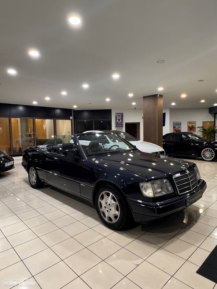 Mercedes-Benz E 320 - 11
