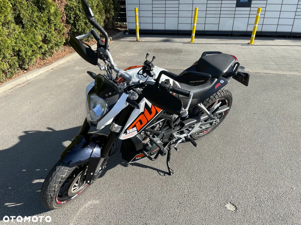 KTM Duke 125 - 14