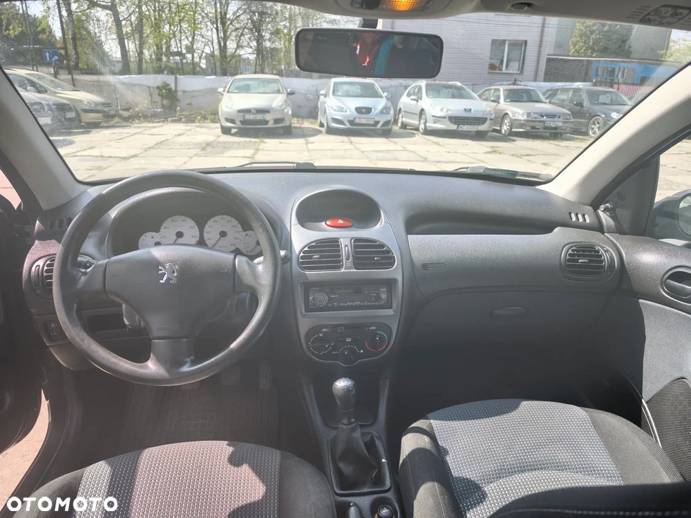Peugeot 206 - 12