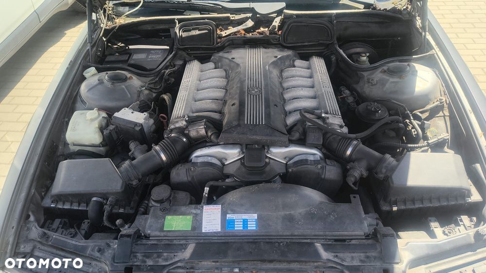 BMW Seria 7 - 8