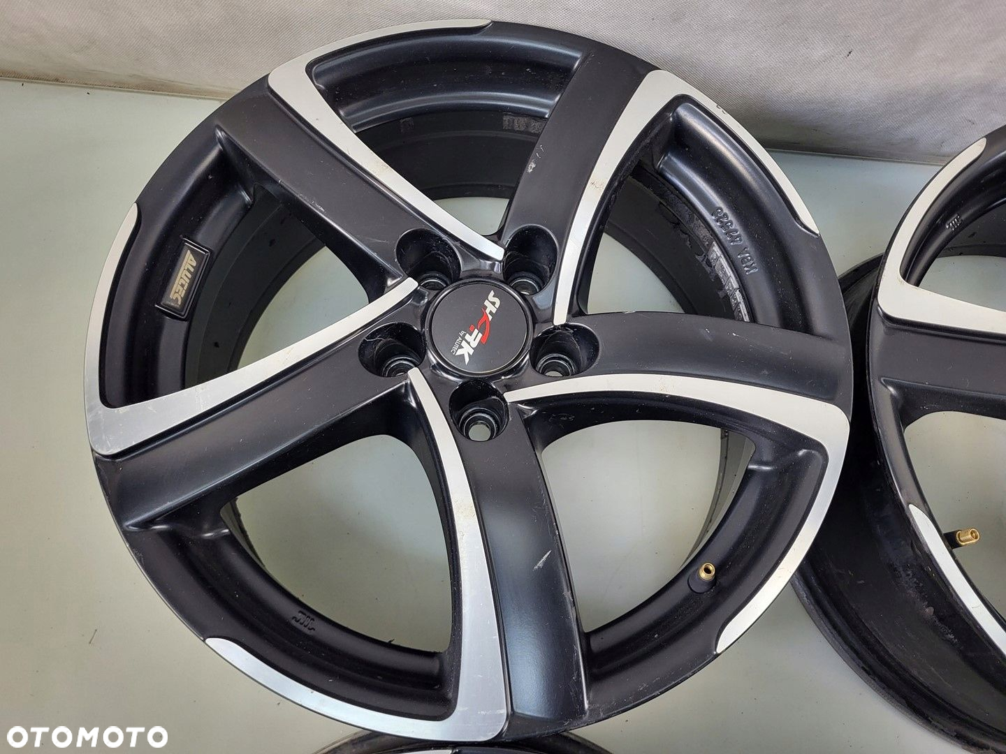 felgi aluminiowe 17" 7.5Jx17 ET38 5x110 SHARK ALUTEC KBA47328 - 11